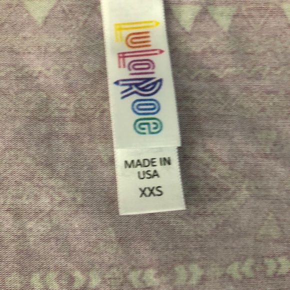 LuLaRoe Classic T - Picture 3 of 4